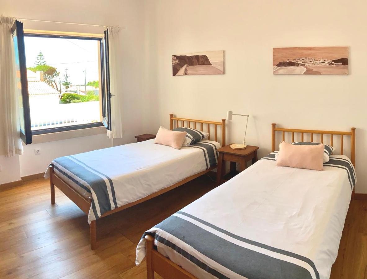 Colares Beach House, Pool Child Friendly エクステリア 写真