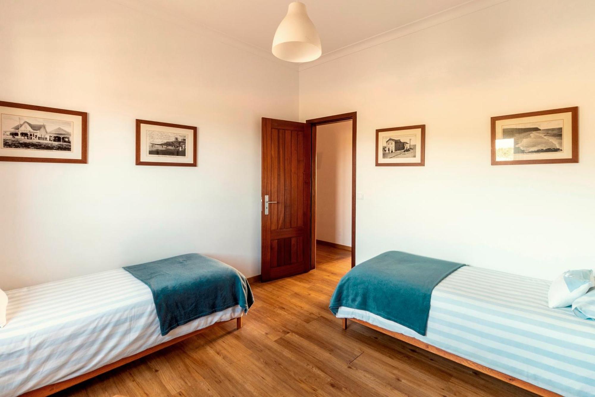 Colares Beach House, Pool Child Friendly エクステリア 写真