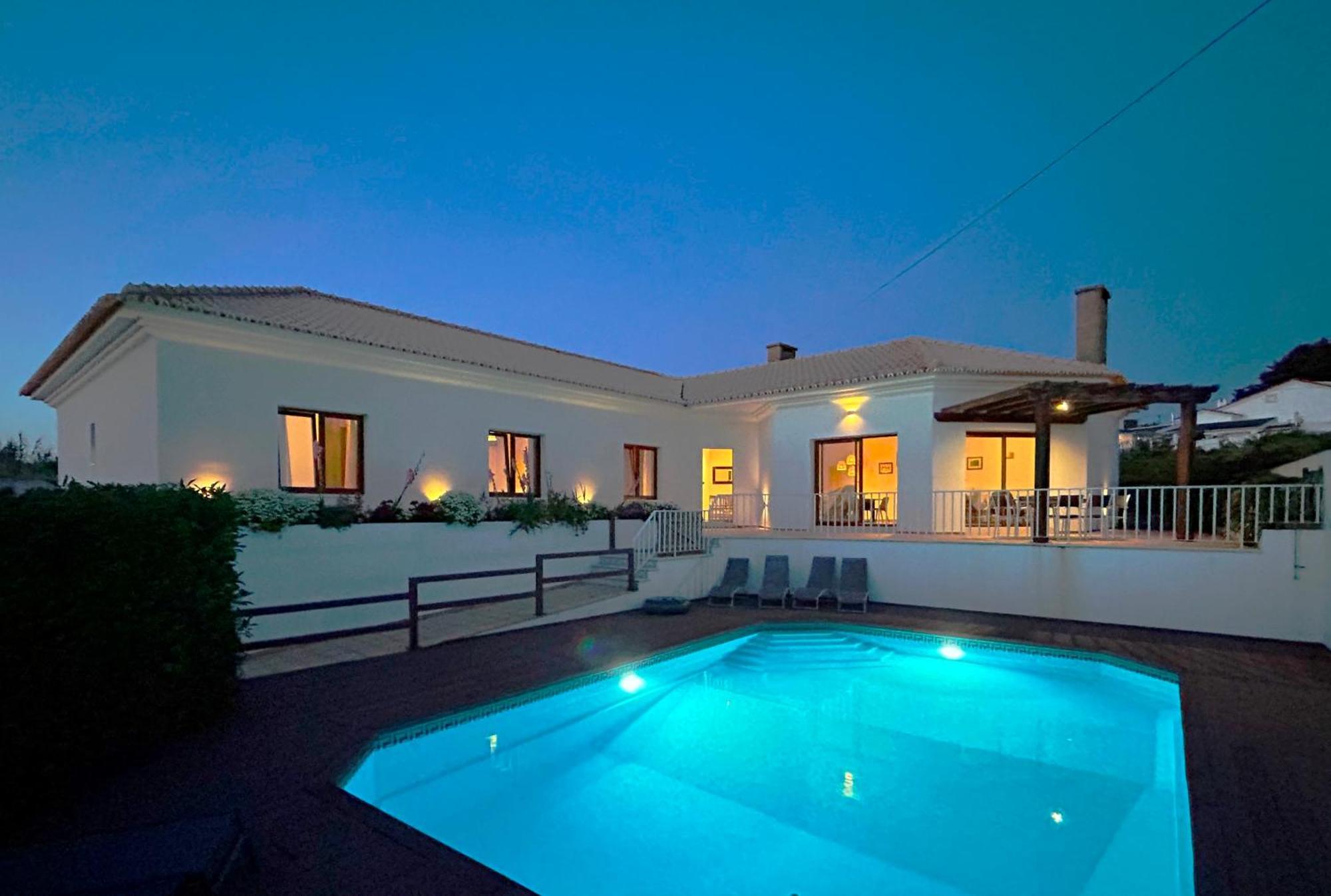 Colares Beach House, Pool Child Friendly エクステリア 写真